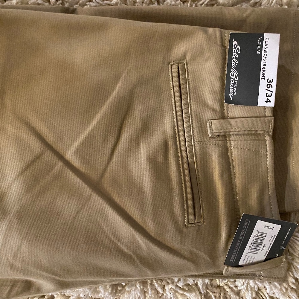 NWT Eddie Bauer  36x34 Flex Wrinkle-Resistant Sport Chinos - Classic,